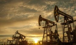 انخفاض أسعار النفط في الأسواق العالمية